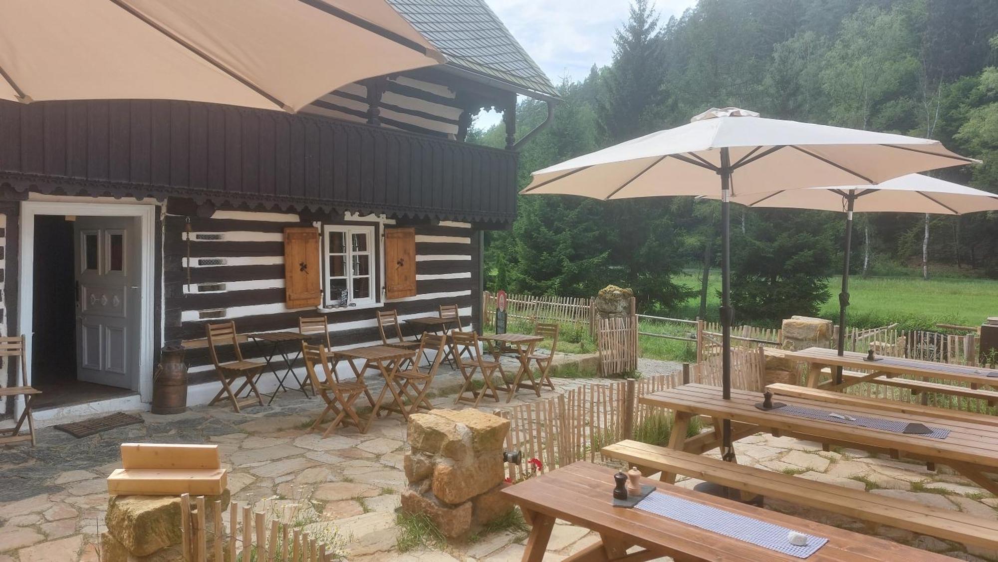 Hlucov Lesni Chalupa Kokorin Extérieur photo